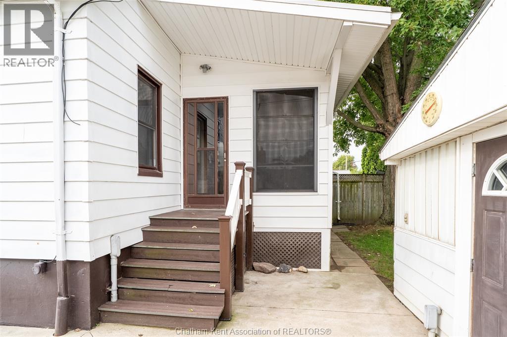 1008 James Street, Wallaceburg, ON