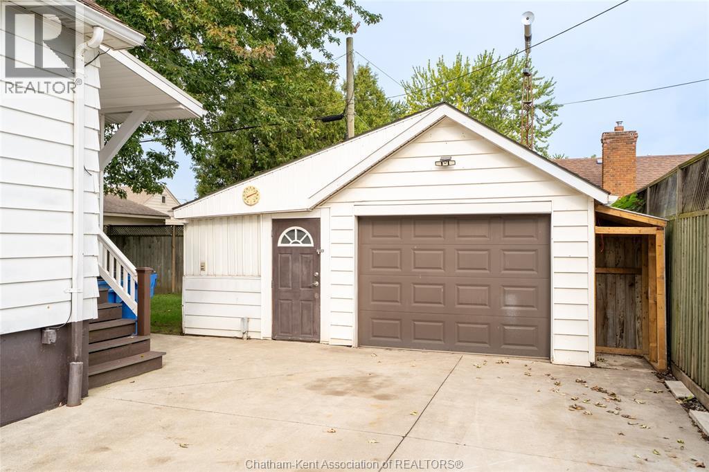 1008 James Street, Wallaceburg, ON