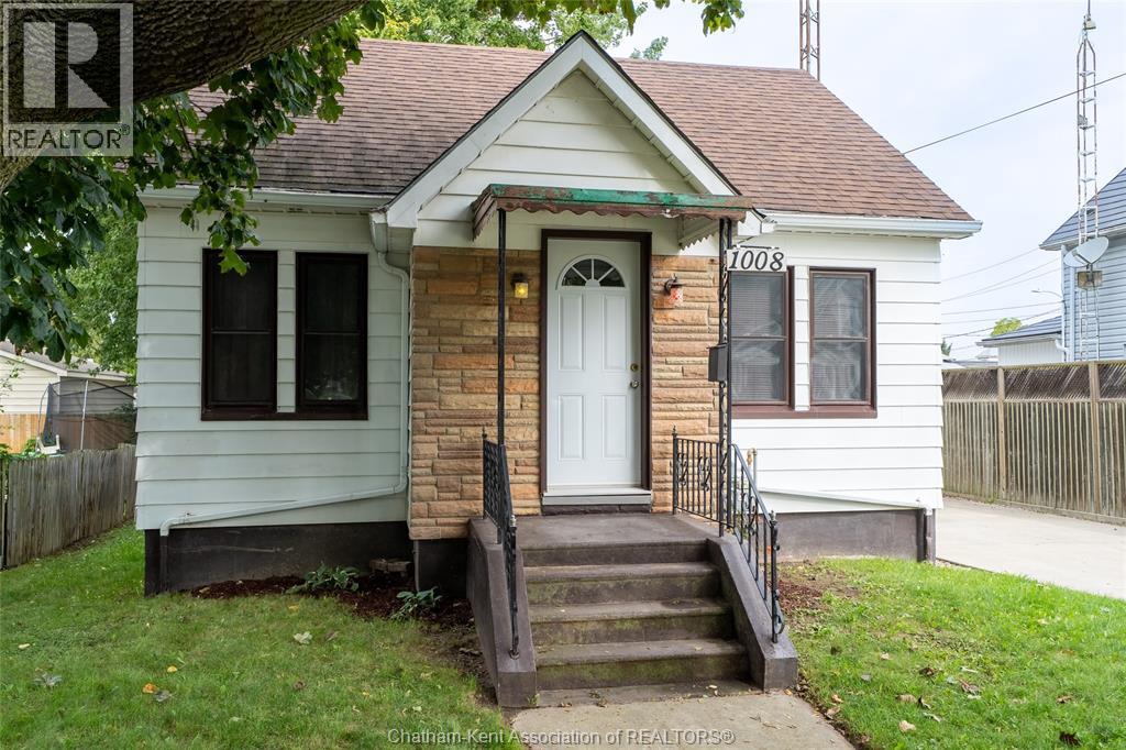 1008 James Street, Wallaceburg, ON