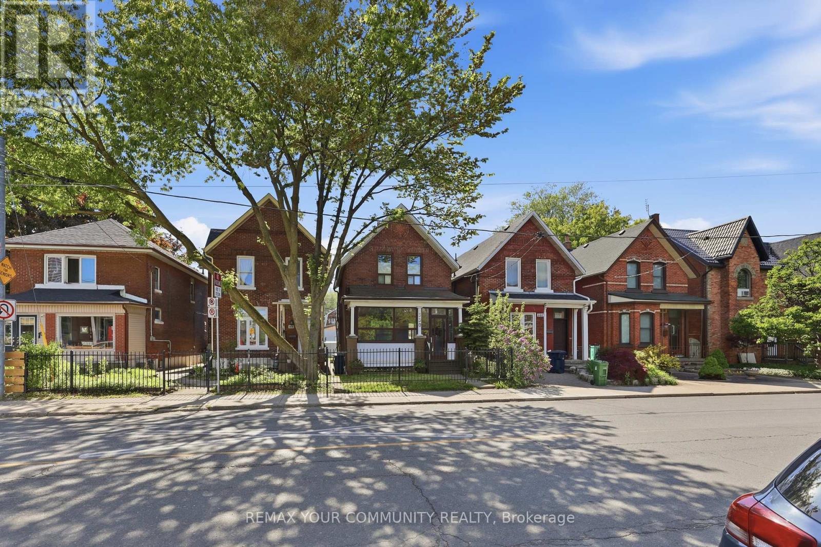 330 Main Street, Toronto, ON
