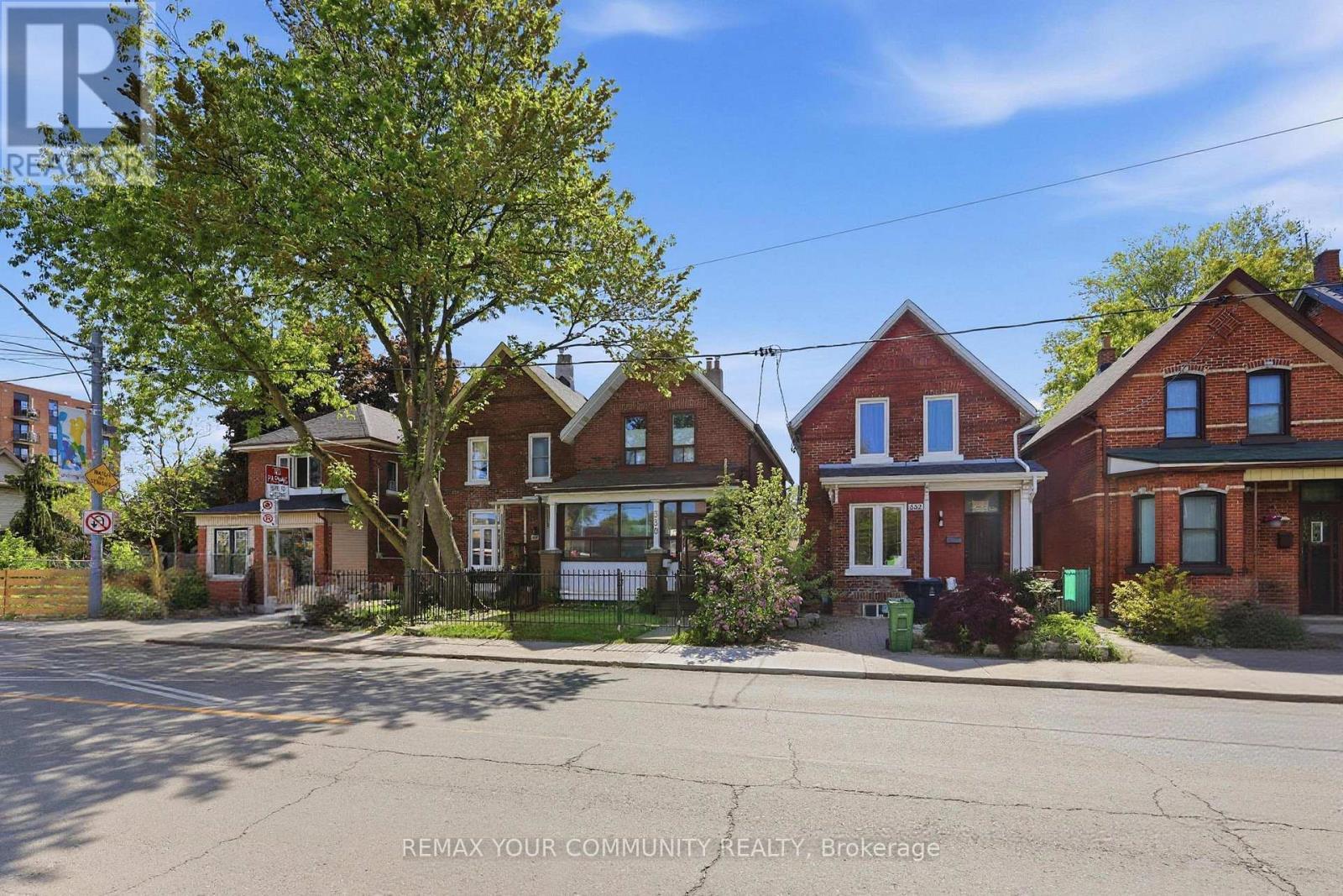330 Main Street, Toronto, ON