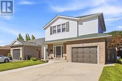 7441 TRINITY COURT Niagara Falls (Mt. Carmel), ON L2H 3A6