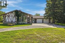 17 Hummingbird BAY White City, SK S4L 5B1