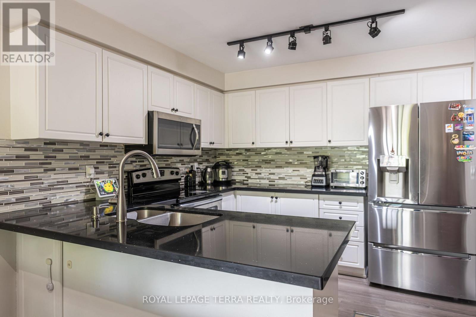 7 - 2871 Darien Road, Burlington, ON