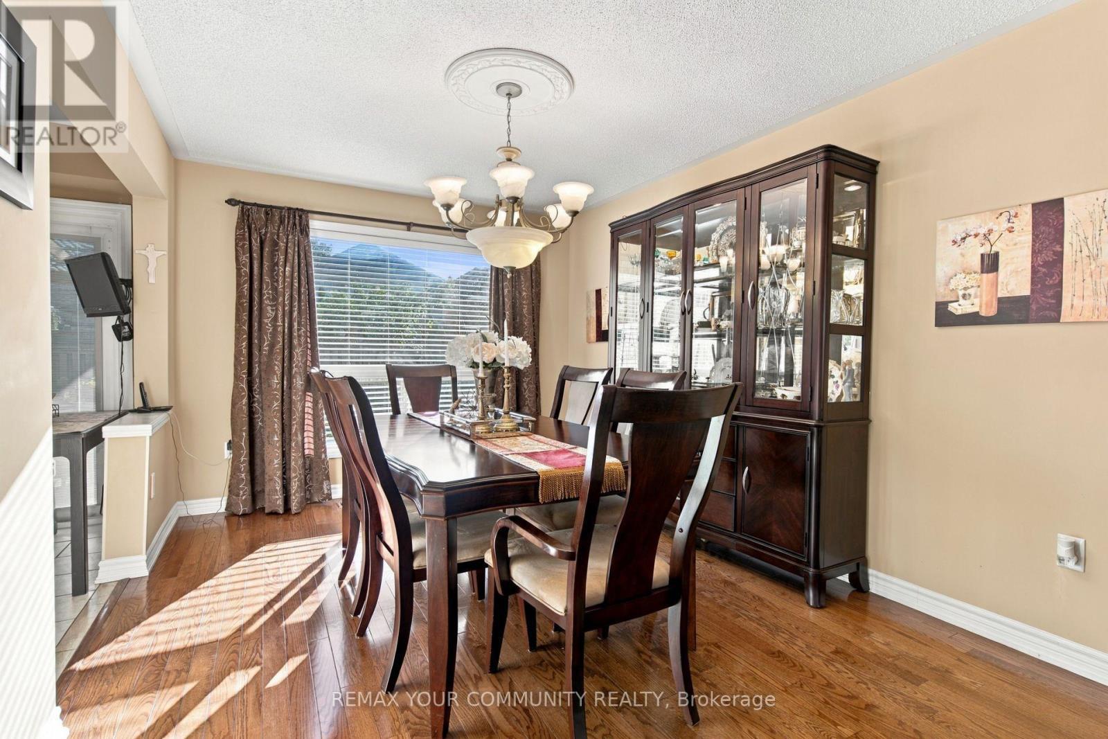 1632 Samuelson Circle, Mississauga, ON