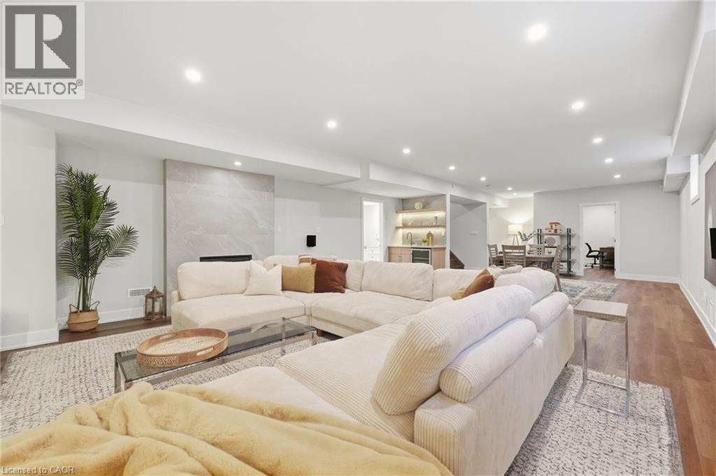 630 George Street, Burlington, ON