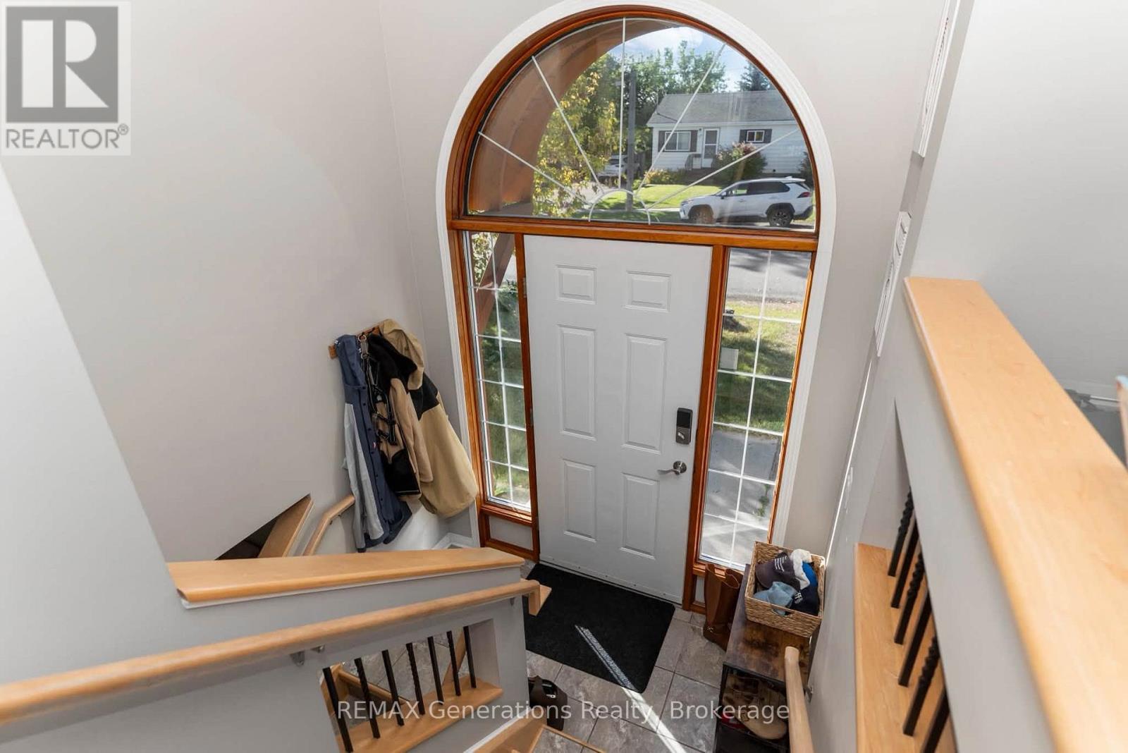 330 Montclair Street, Thunder Bay (Current River), ON