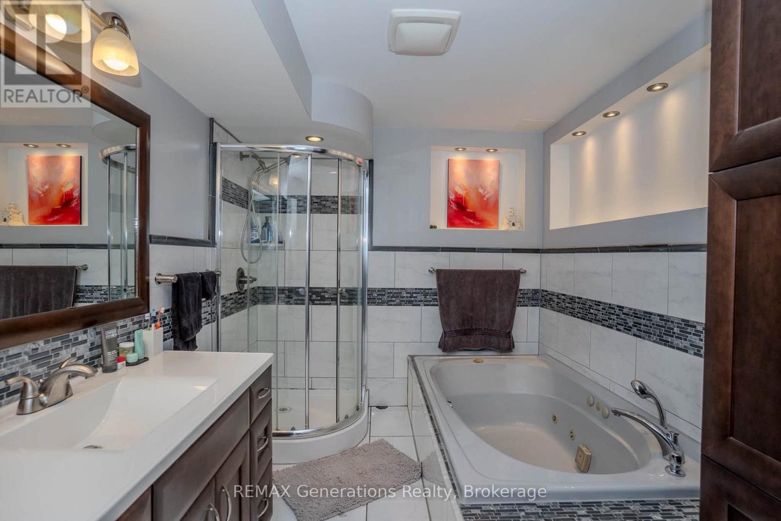 330 Montclair Street, Thunder Bay (Current River), ON