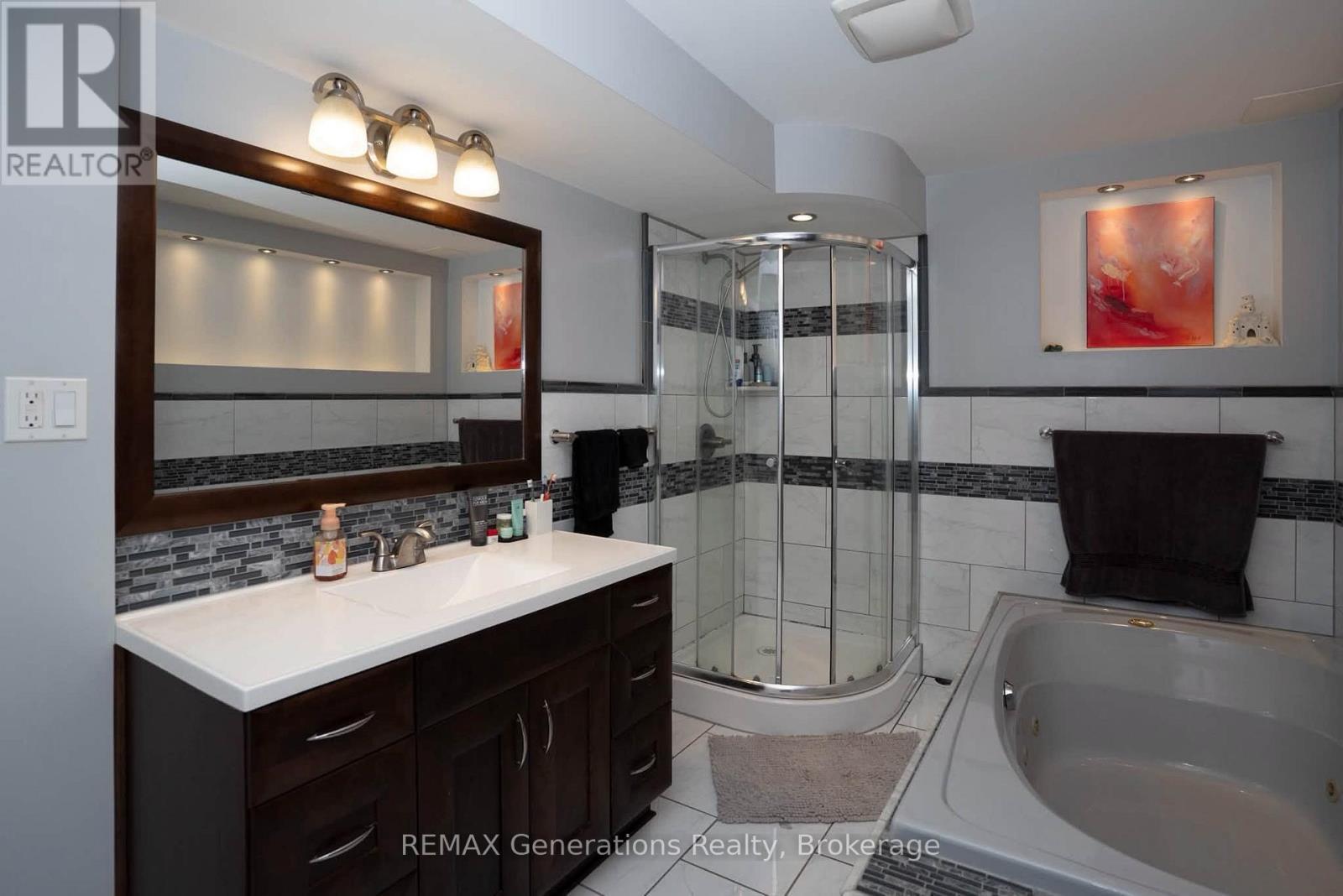 330 Montclair Street, Thunder Bay (Current River), ON