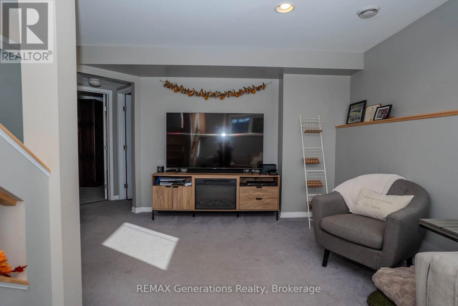 330 Montclair Street, Thunder Bay (Current River), ON