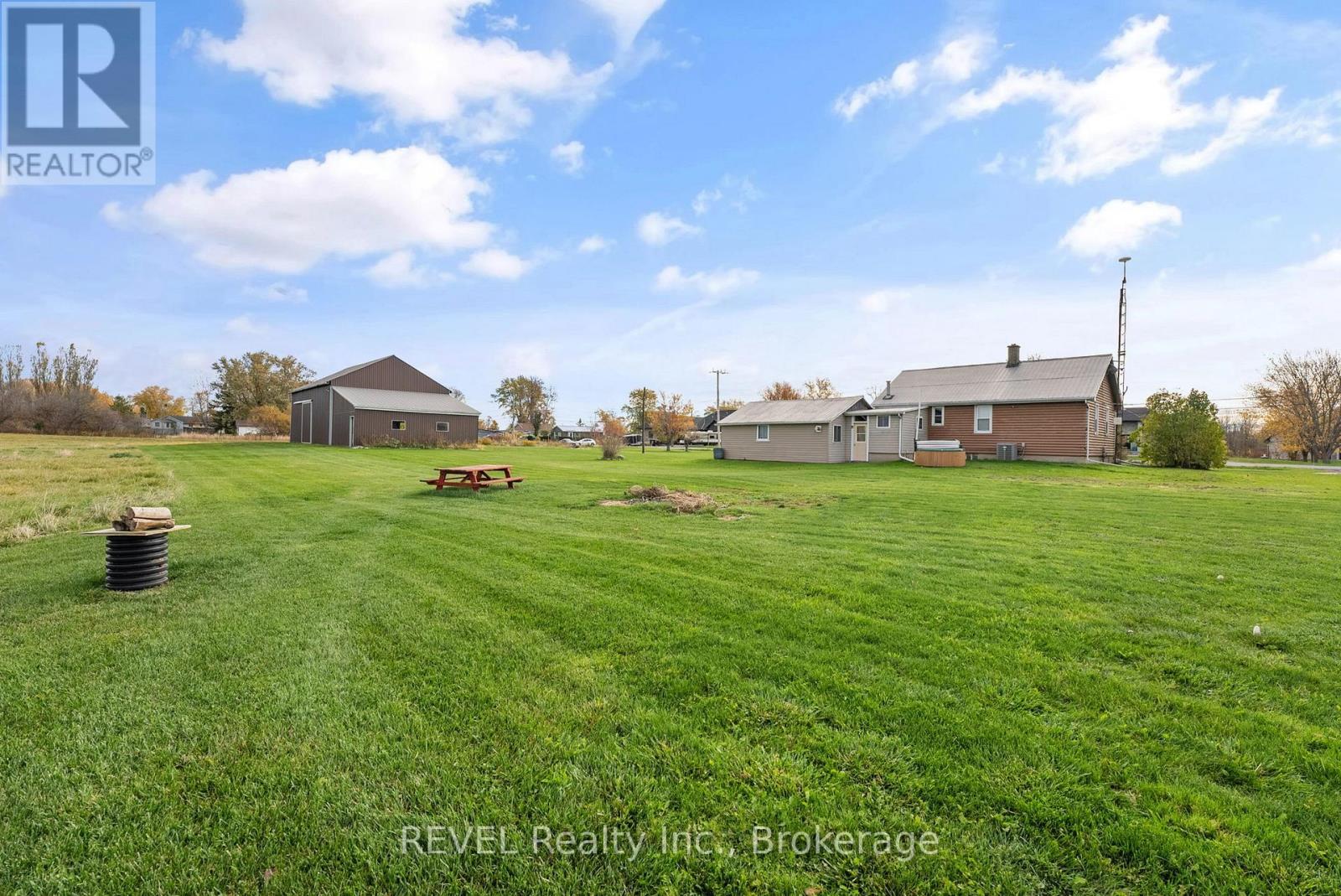 801 South Coast Drive, Haldimand (Nanticoke), ON