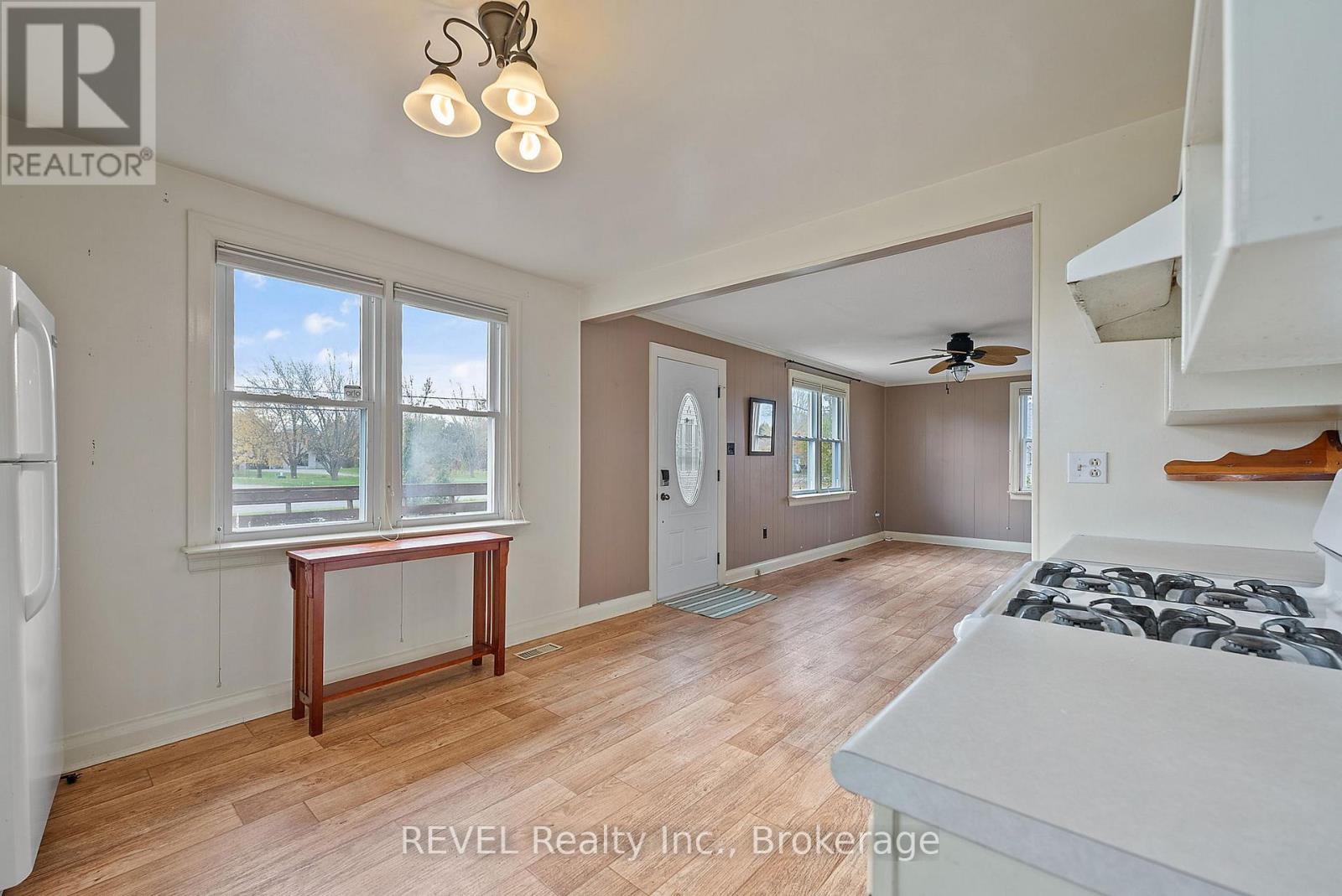 801 South Coast Drive, Haldimand (Nanticoke), ON