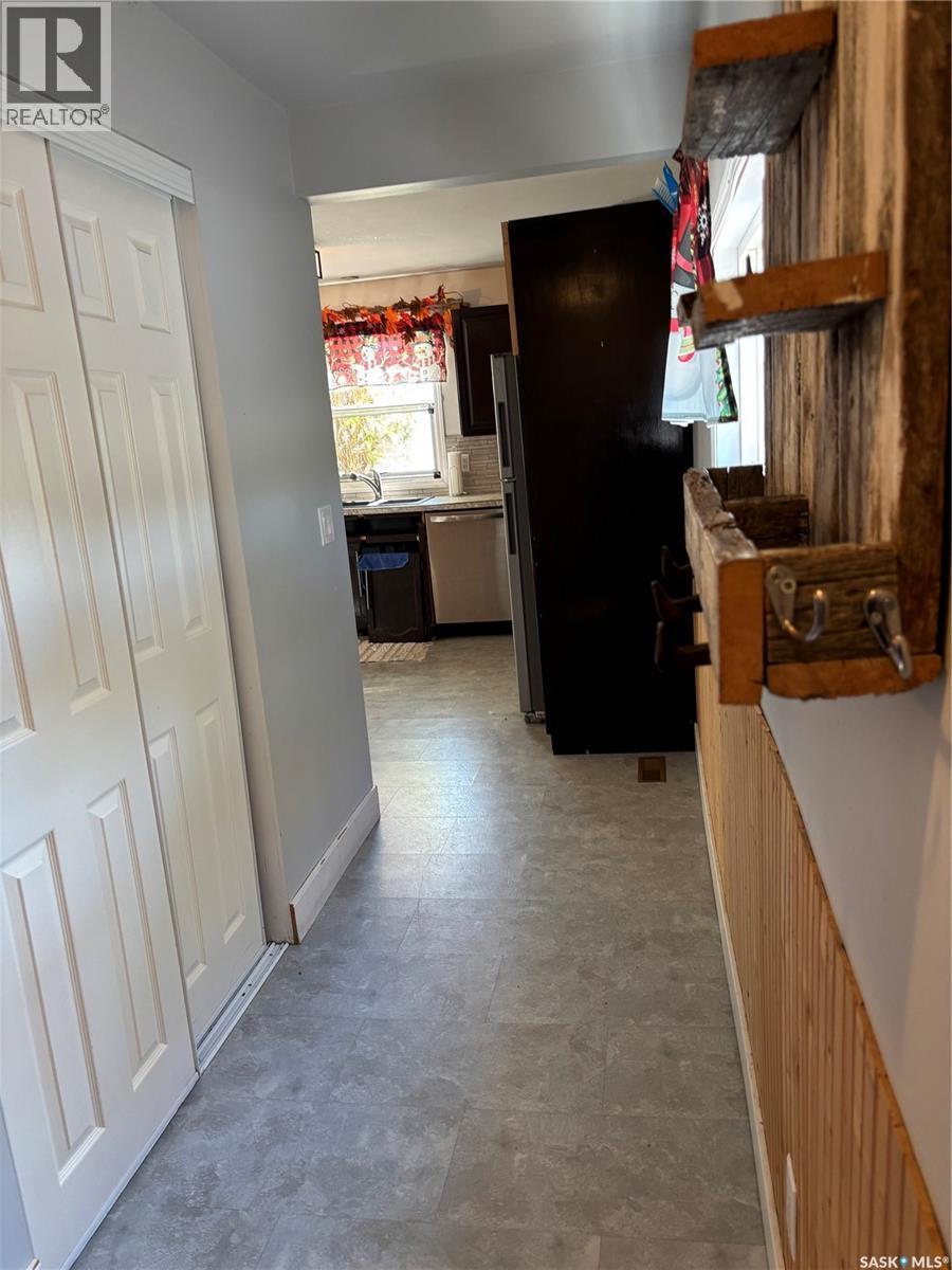 406 Railway Avenue, Mortlach, SK