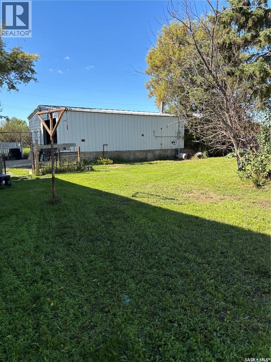 406 Railway Avenue, Mortlach, SK