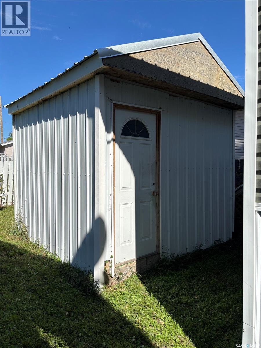 406 Railway Avenue, Mortlach, SK