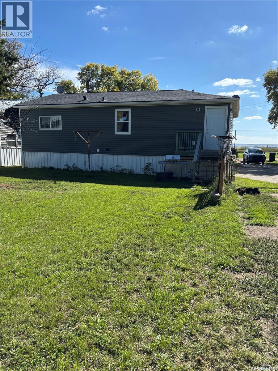 406 Railway Avenue, Mortlach, SK