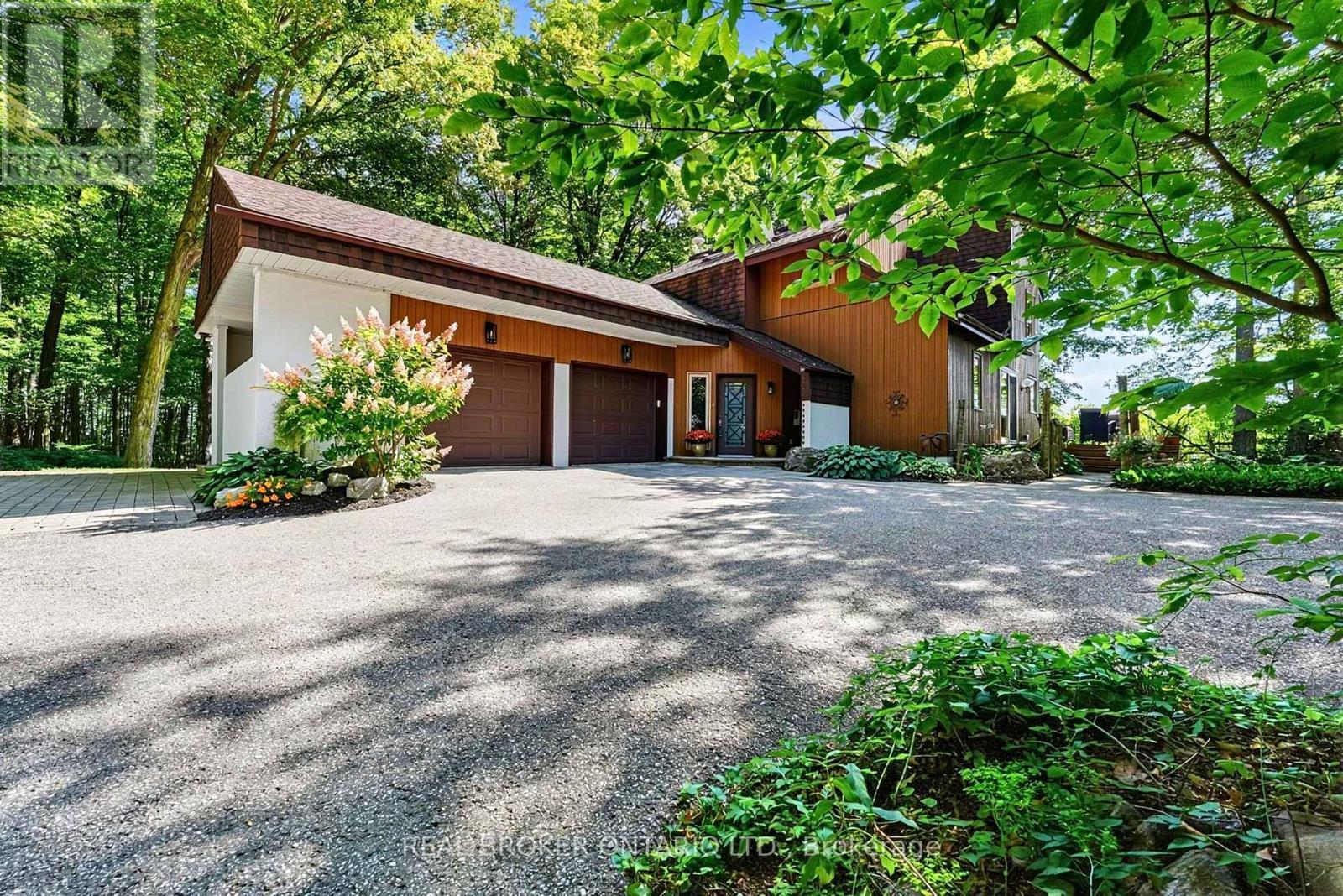 Surrounded by Woods - 18061 Highway 48, East Gwillimbury, ON
