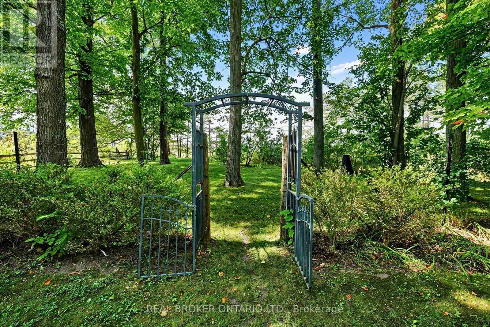Garden Gate - 18061 Highway 48, East Gwillimbury, ON
