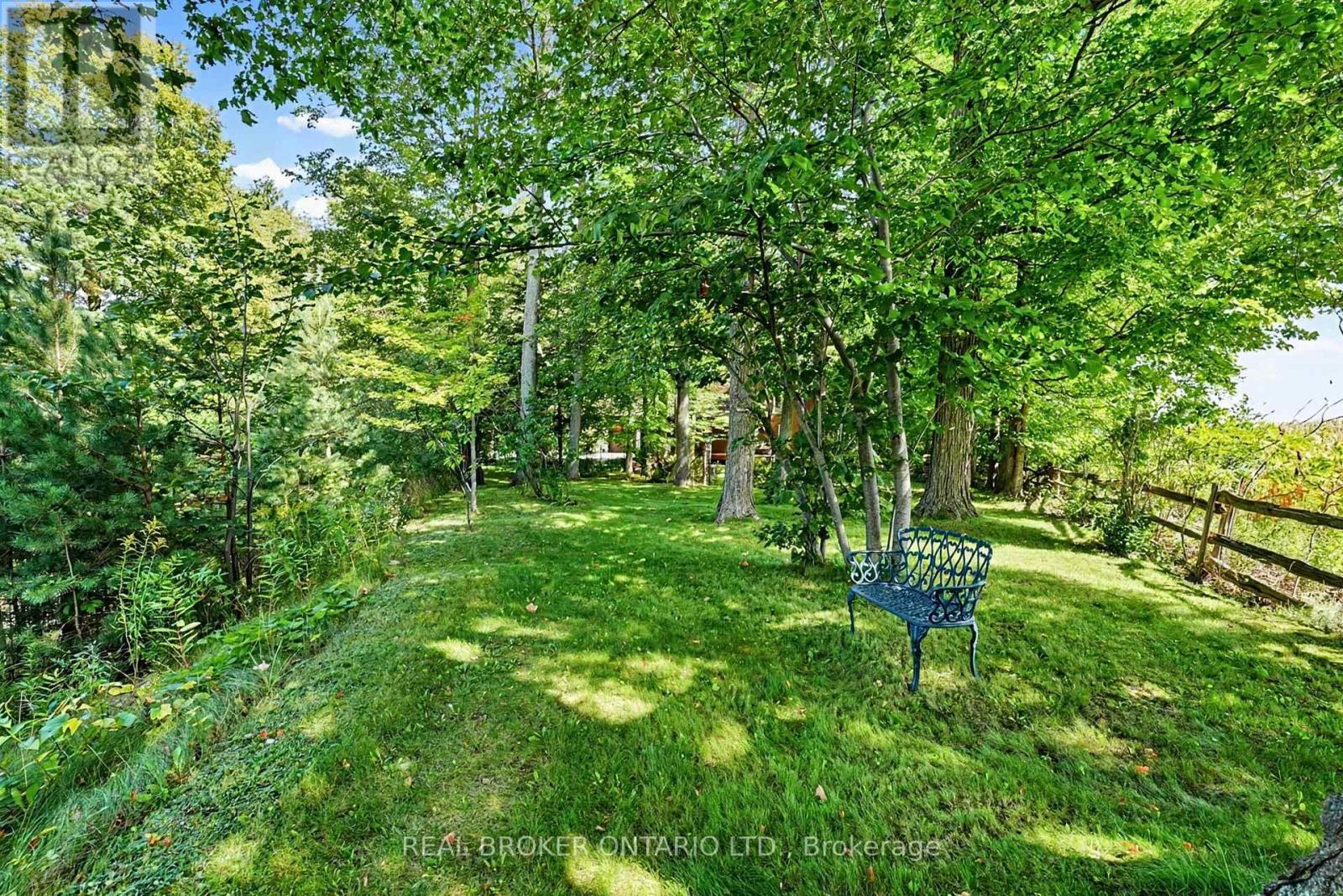 Stop and Sit for a While - 18061 Highway 48, East Gwillimbury, ON