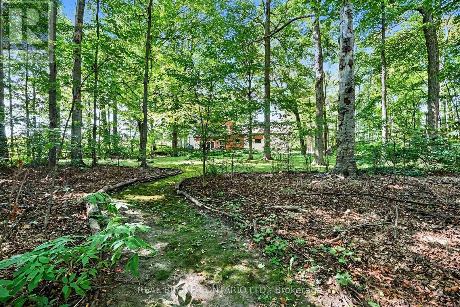 Like Having a Cottage - 18061 Highway 48, East Gwillimbury, ON