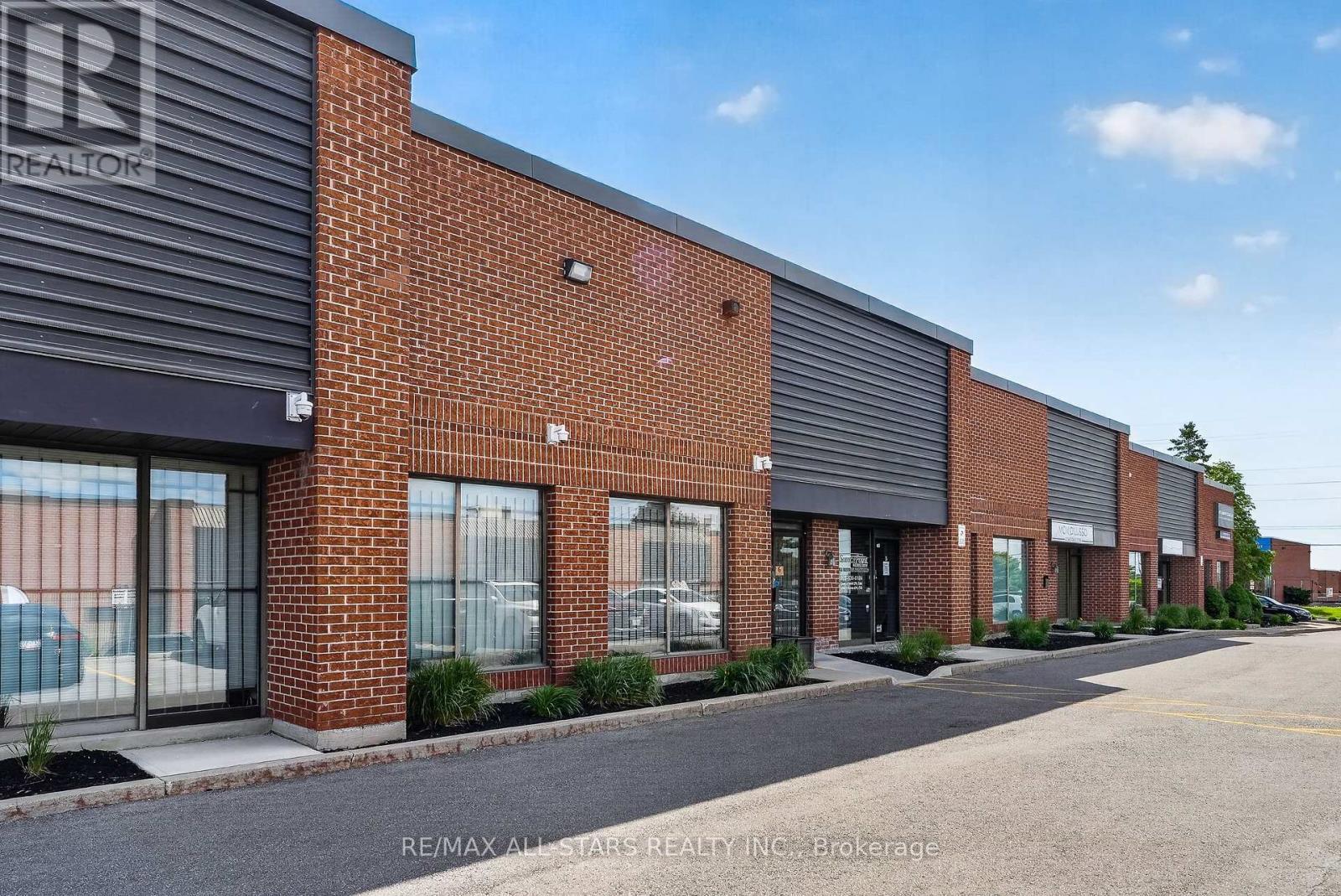 6-7 - 1131 Gorham Street, Newmarket, ON