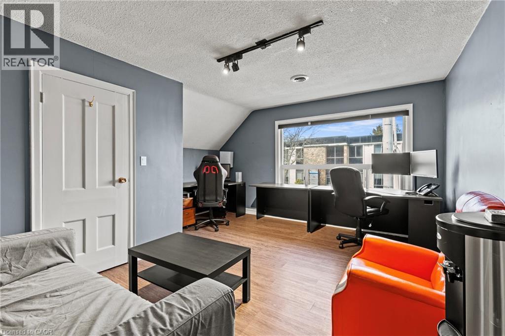 196 King Street, St. Catharines, ON