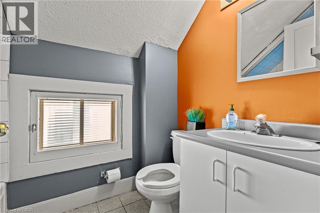 196 King Street, St. Catharines, ON