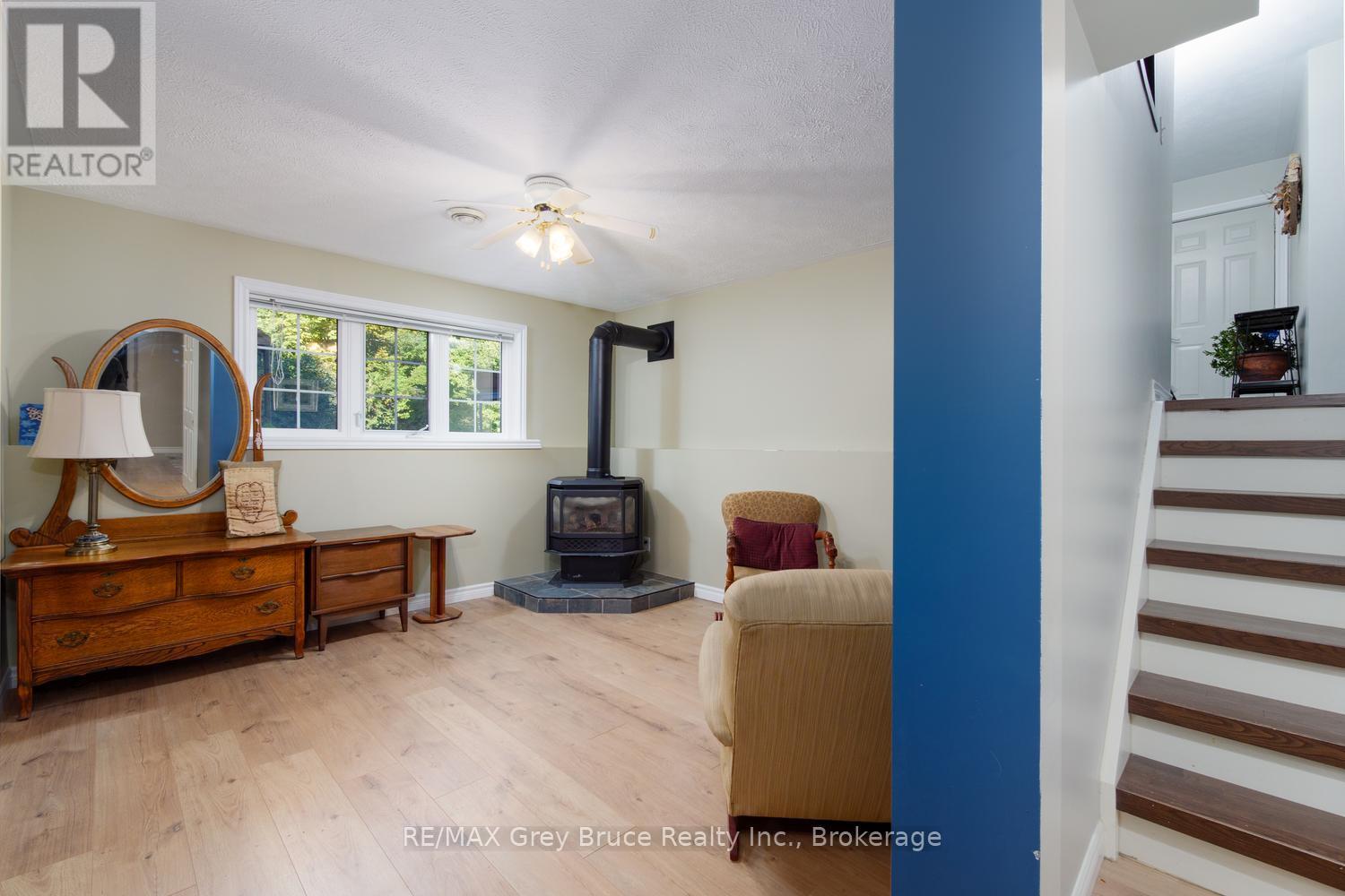 Lower level offers plenty of opportunity! - 135 North Diagonal, South Bruce Peninsula, ON