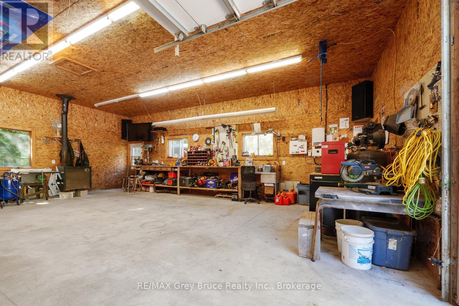 Great for workshop, storage or tinkering! - 135 North Diagonal, South Bruce Peninsula, ON
