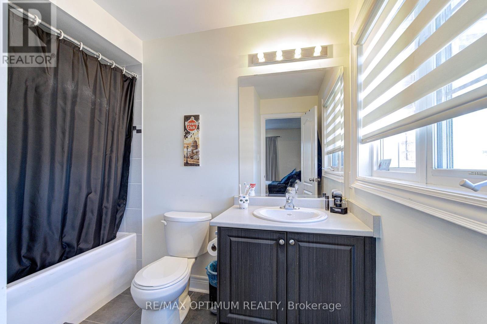 2 Stonecrop Road, Brampton, ON