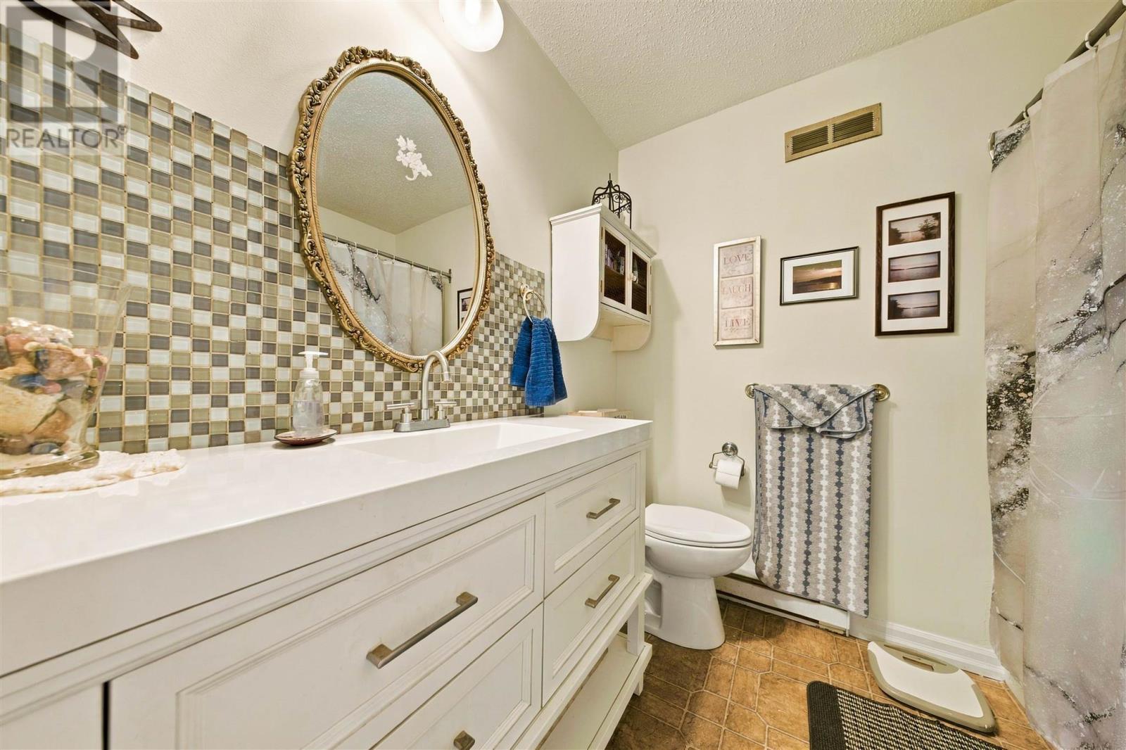34 Sutton Pl, Sault Ste. Marie, ON