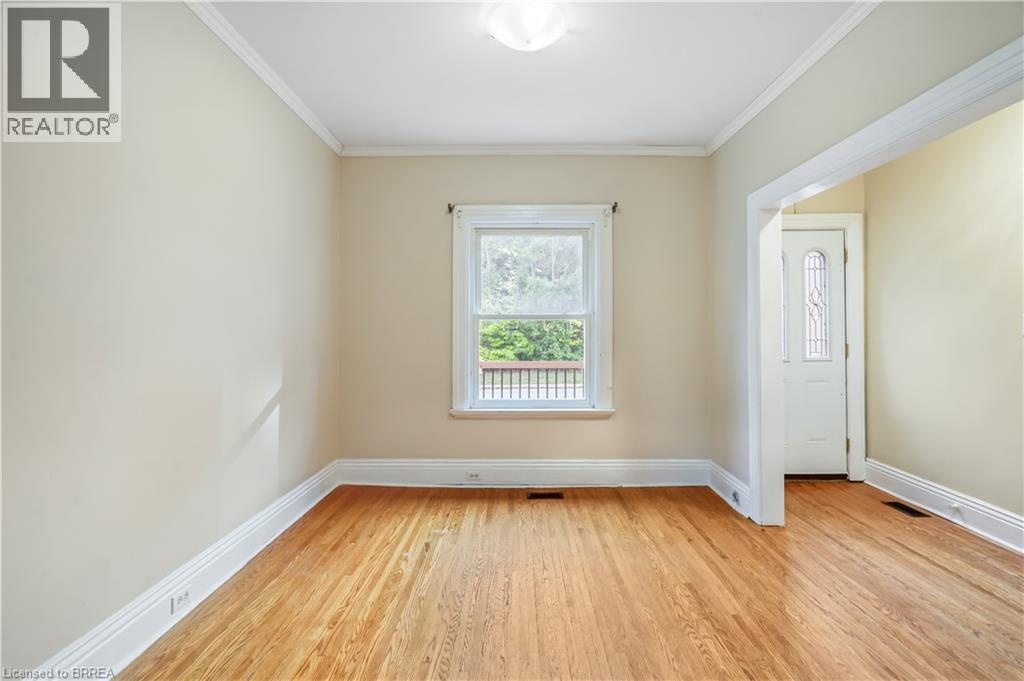 25 Alonzo Street, Brantford, ON