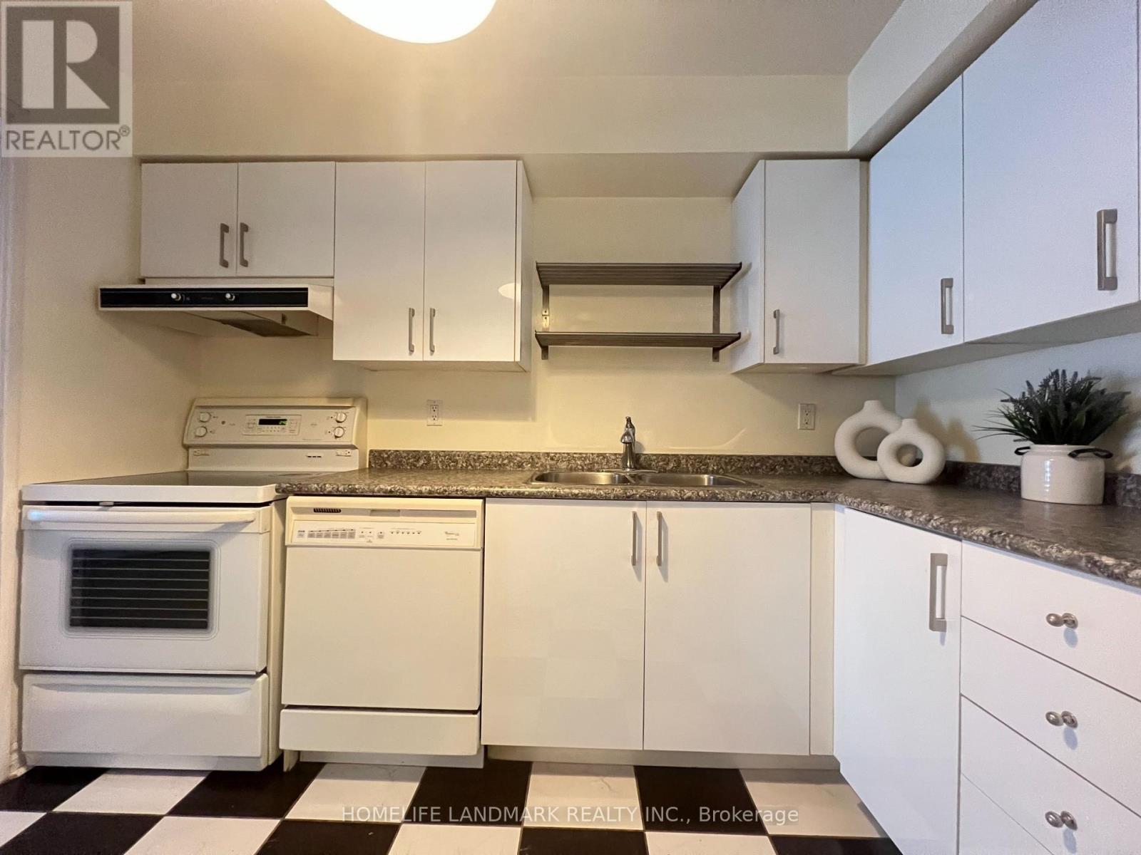 716 - 39 Parliament Street, Toronto, ON