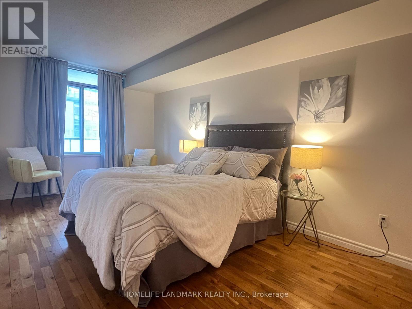 716 - 39 Parliament Street, Toronto, ON