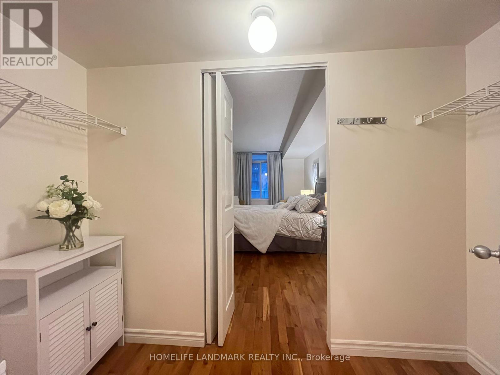 716 - 39 Parliament Street, Toronto, ON