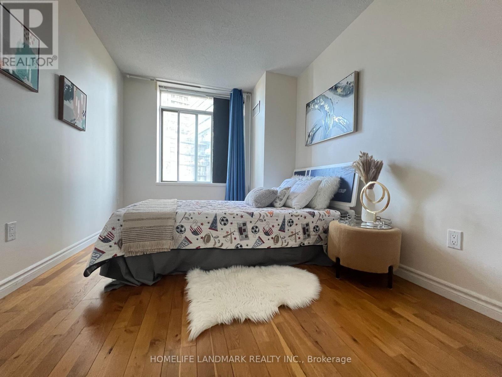 716 - 39 Parliament Street, Toronto, ON