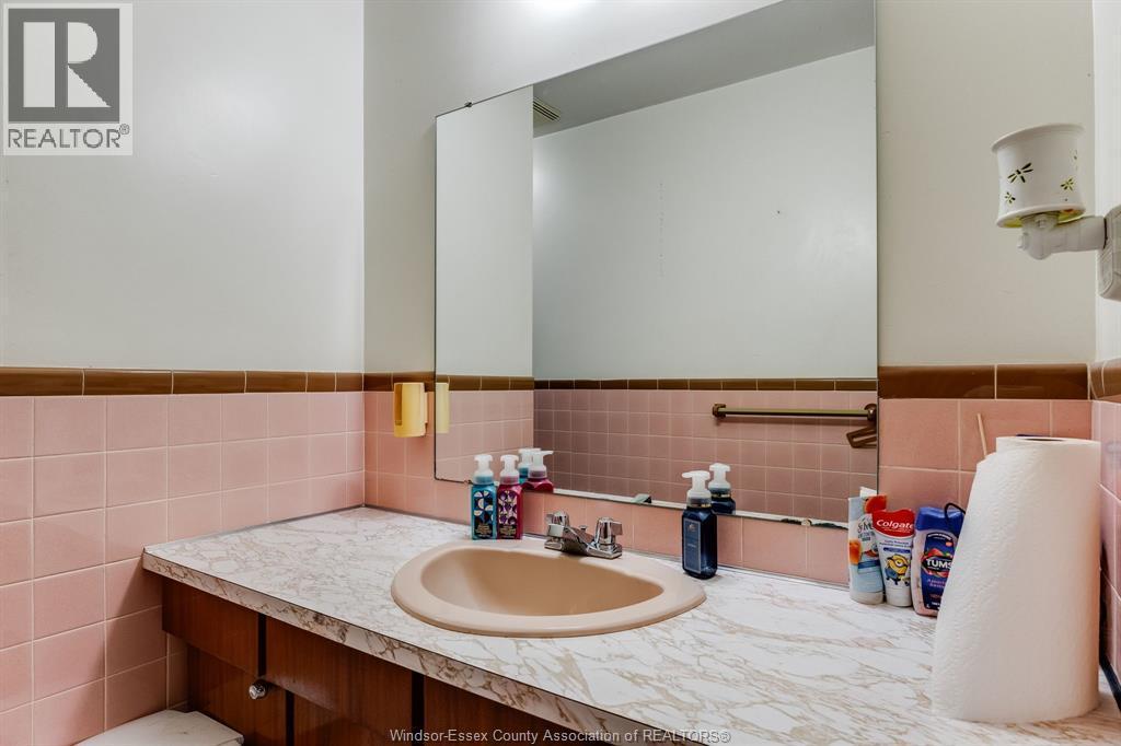85 Lutsch Avenue, Leamington, ON
