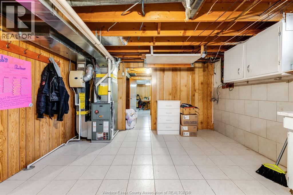 85 Lutsch Avenue, Leamington, ON