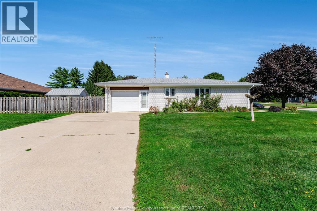 85 Lutsch Avenue, Leamington, ON