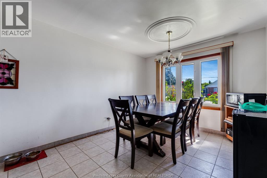 85 Lutsch Avenue, Leamington, ON