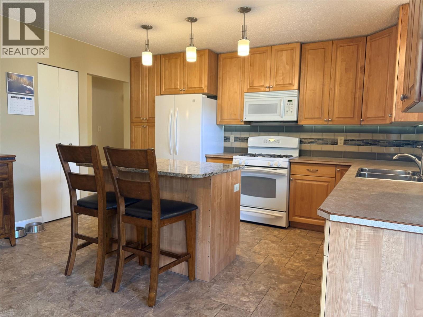 1865 78Th Avenue, Grand Forks, BC