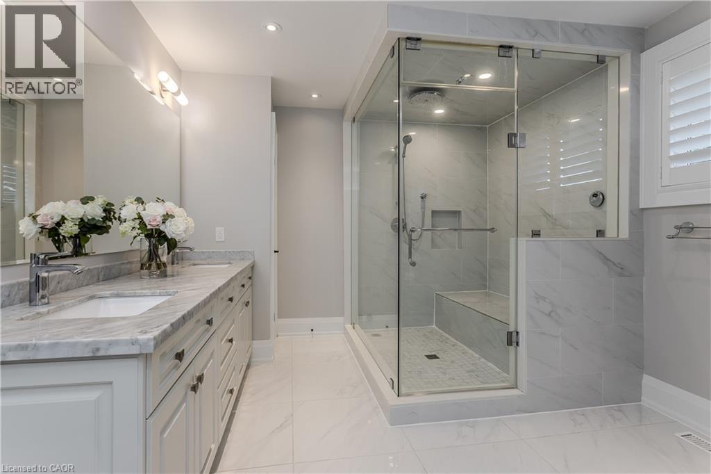 541 Hambling Court, Burlington, ON