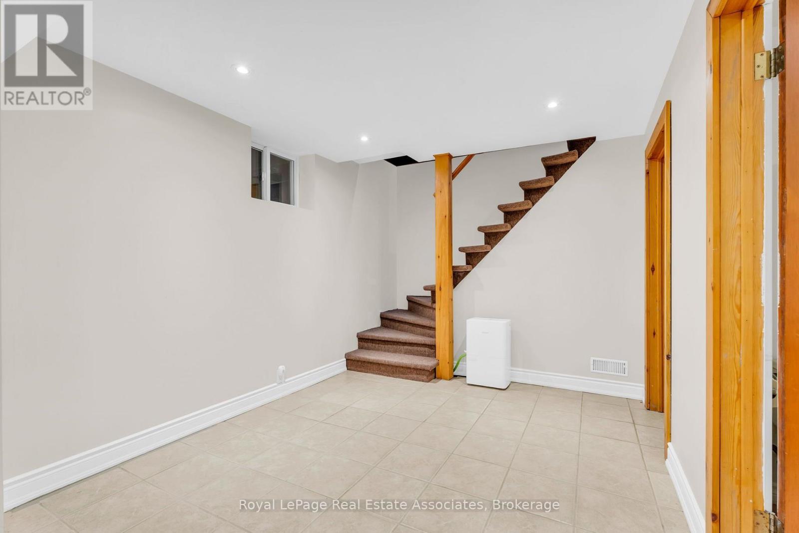 19 Confederation Street, Halton Hills, ON