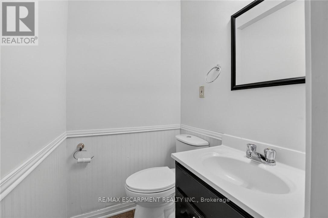 213-215 Maple Street, Haldimand, ON
