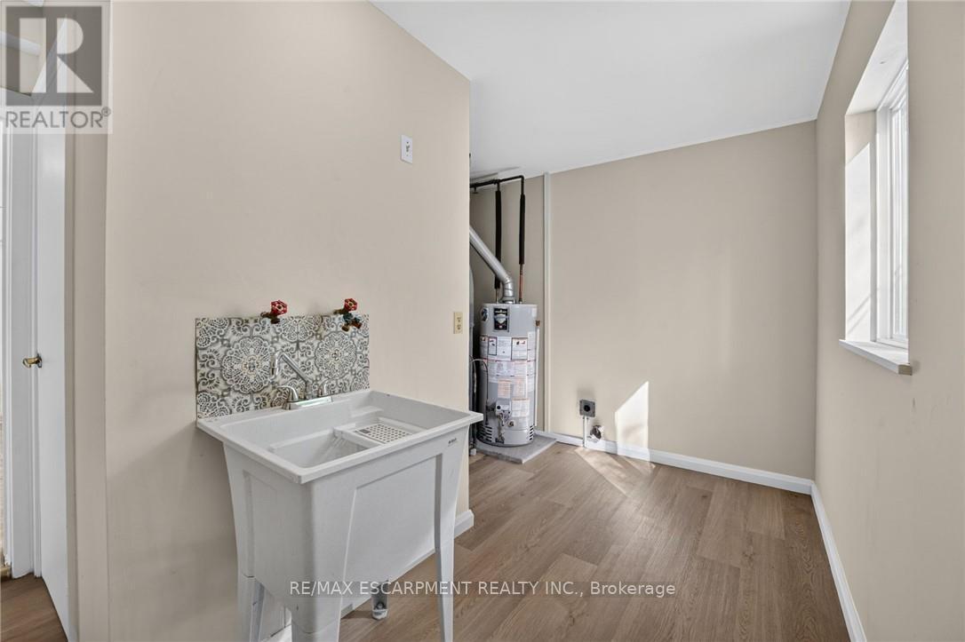 213-215 Maple Street, Haldimand, ON