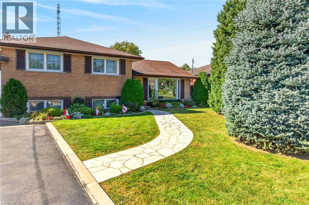 994 Barton Street, Stoney Creek, ON