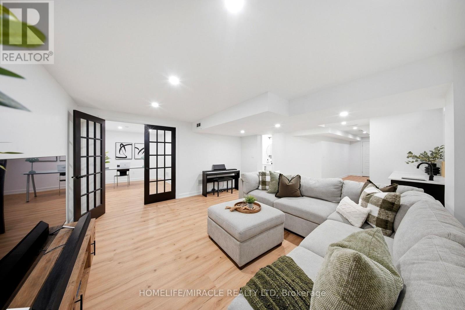 3352 Hiscott Avenue, Burlington, ON