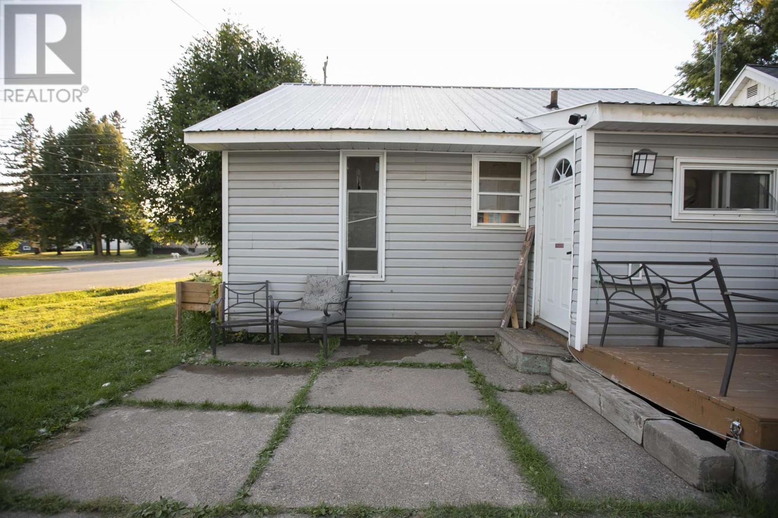 666 Shafer Ave, Sault Ste. Marie, ON