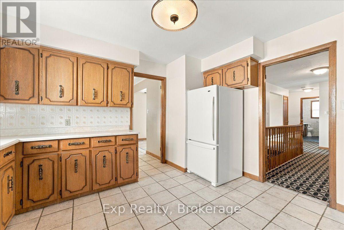 863 Wedgewood Court, Peterborough (Monaghan Ward 2), ON