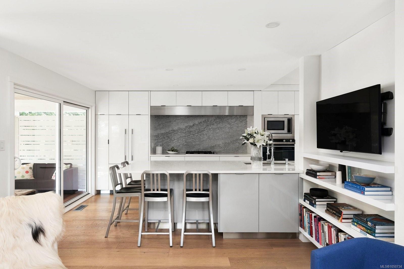 3311 Gibbs Rd, Oak Bay, BC